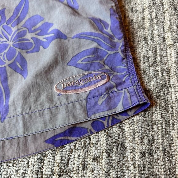 Pataloha Patagonia Tropical Floral Blue Purple Men's Shorts Size 32 Outdoors - Picture 2 of 9